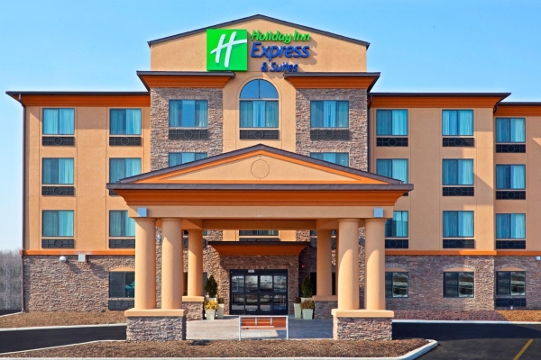 Holiday Inn Express & Suites SYRACUSE NORTH - AIRPORT AREA (Cicero)